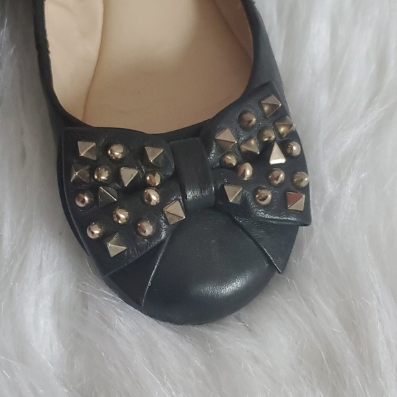 *RARE SIZE 4* Vince Camuto Studded Flats - Picture 2 of 5